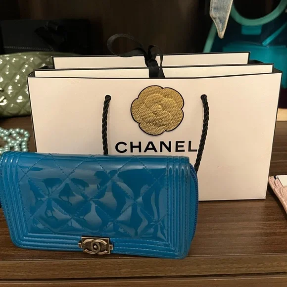 CHANEL blue mini wallet - Picture 3 of 6